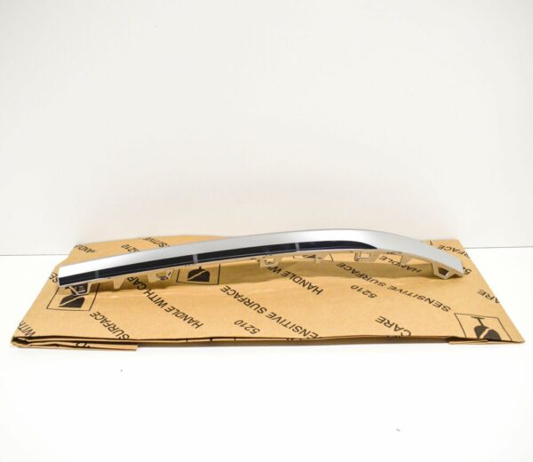 7P68532532ZZ - NEW VOLKSWAGEN TOUAREG 7P FRONT BUMPER LEFT CHROME MOLDING 7P68532532ZZ OEM