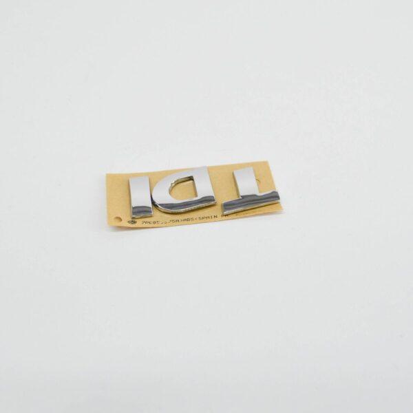 7P6853675A - VW TOUAREG 7P rear TDI chrome emblem badge 7P6853675A739 new