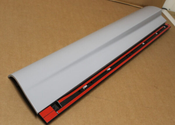 7P6854940JGRU - NEW VW TOUAREG 7P MK2 FRONT RIGHT DOOR COVER 7P6854940JGRU