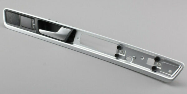 7P6867102BAOUM - NEW VW TOUAREG 7P FRONT RIGHT DOOR CARD PANEL TRIM LHD 7P6867102BAOUM ORIGINAL
