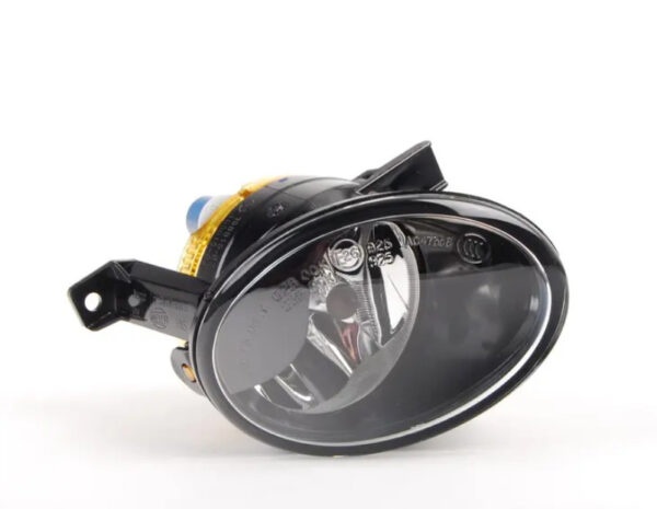 7P6941700F - NEW VOLKSWAGEN TOUAREG 7P MK2 FRONT RIGHT SIDE FOG LIGHT 7P6941700F ORIGINAL