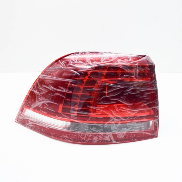7P6945207 - VW TOUAREG 7P taillight rear left outside 7P6945207 new original