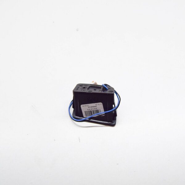 7P6949145 - VW TOUAREG MK2 Left Mirror Lane Change Warning Display LHD 7P6949145 NEW GENUINE