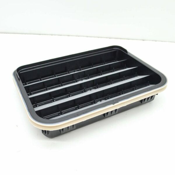 7PP819181A - NEW VOLKSWAGEN TOUAREG 7P BODY VENTILATION GRILLE 7PP819181A