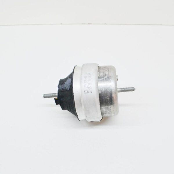8D0199379AQ - NEW VOLKSWAGEN PASSAT B5.5 LEFT ENGINE MOUNT 8D0199379AQ ORIGINAL