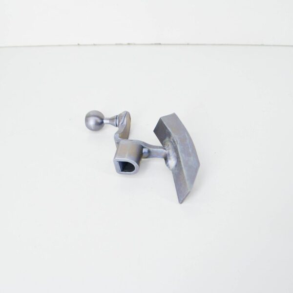 8D0711181C - NEW VOLKSWAGEN PASSAT B5 GEARSHIFT LEVER 8D0711181C