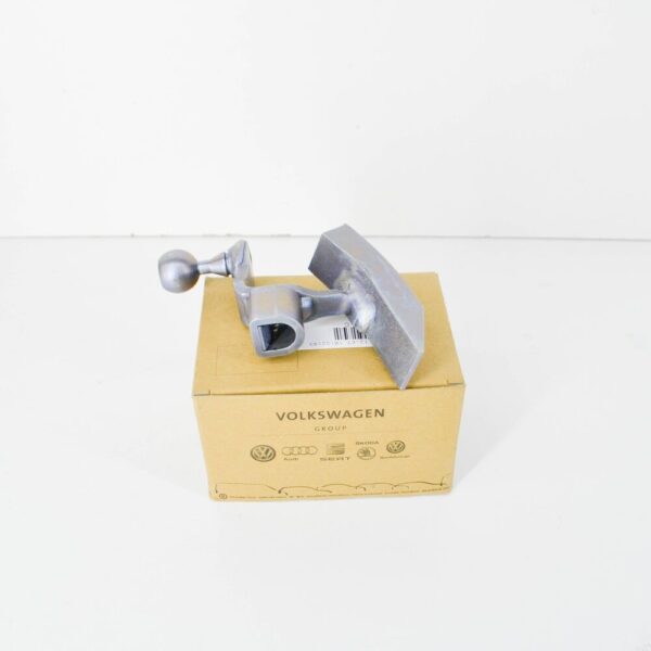8D0711181C - NEW VOLKSWAGEN PASSAT B5 GEARSHIFT LEVER 8D0711181C