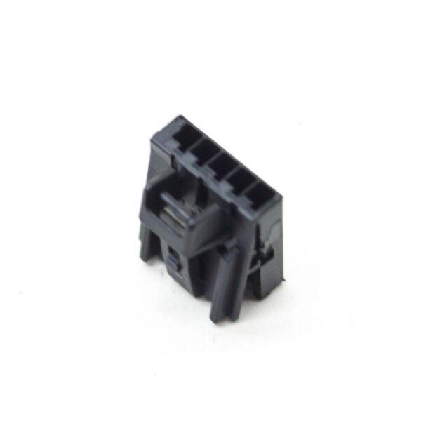 8R0973605 - NEW VOLKSWAGEN ARTEON 3H7 5 PIN FLAT CONTACT HOUSING 8R0973605 ORIGINAL
