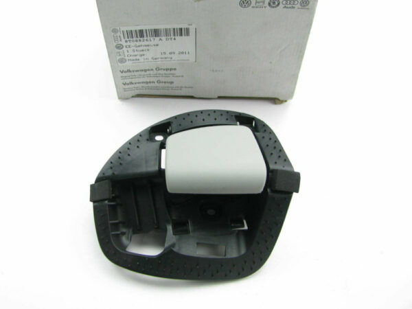 8T0882617ADT4 - NEW VW BEETLE 5C FRONT LEFT SEAT LOCK HANDLE 8T0882617AT4 ORIGINAL