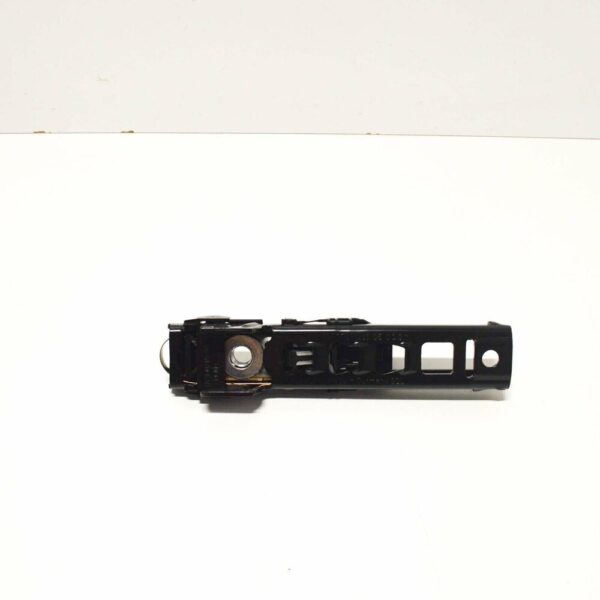 8V0857819 - NEW VOLKSWAGEN GOLF MK7 FRONT RIGHT SEAT BELT HEIGHT ADJUSTER 8V0857819