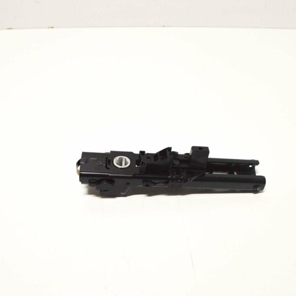 8V0857819 - NEW VOLKSWAGEN GOLF MK7 FRONT RIGHT SEAT BELT HEIGHT ADJUSTER 8V0857819