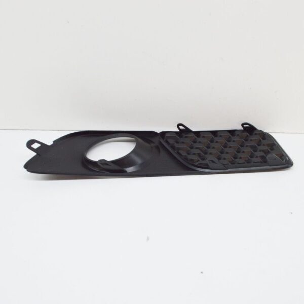 30678639 - Volvo V70 MK3 Front Left Fog Light Grid 30678639 NEW GENUINE