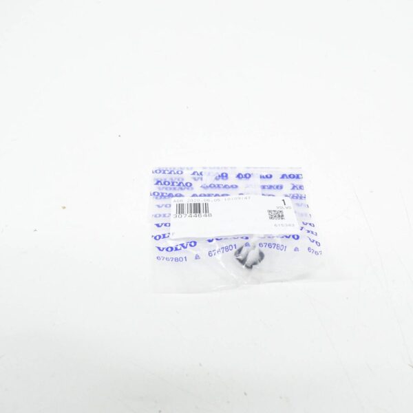 30744648 - Volvo XC70 MK2 Rear Bumper Clip 30744648 NEW GENUINE