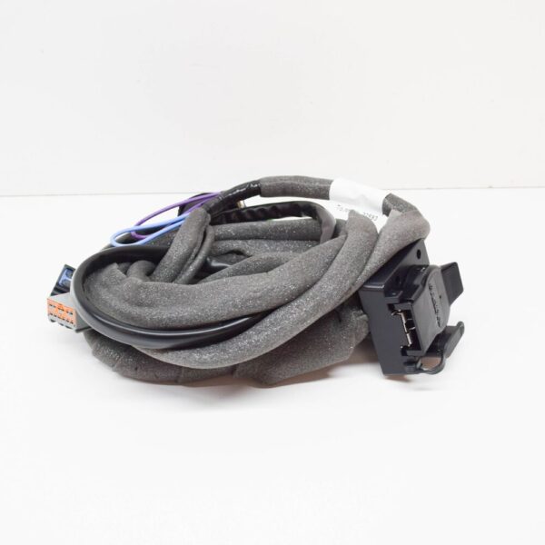 30756529 - Volvo XC90 MK1 Wiring Harness for Trailer Hitch 30756529 New