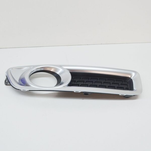 30756579 - Volvo XC70 MK2 Fog Light Frame Kit 30756579, Original Part
