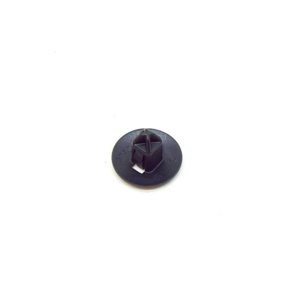 30763619 - VOLVO V60 MK25 FRONT BUMPER AIR DUCT CLIP 30763619, NEW, GENUINE