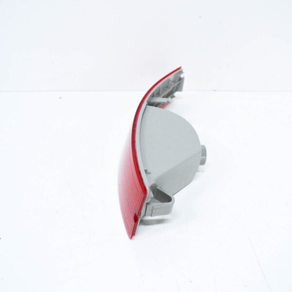 31111185 - VOLVO XC90 MK1 Rear Bumper Right Reflector Plate 31111185 NEW GENUINE