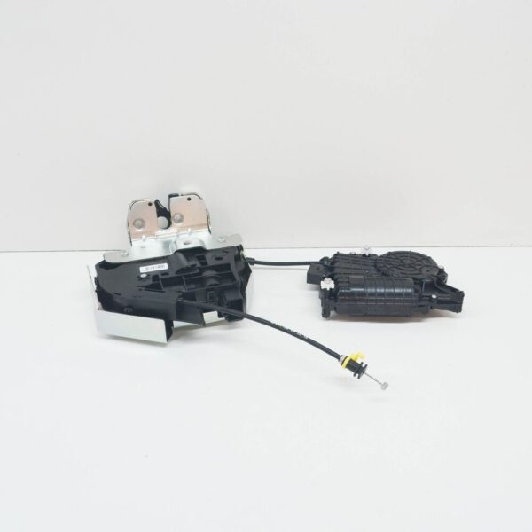 31276958 - NEW GENUINE VOLVO V70 MK3 Tailgate Lock 31276958
