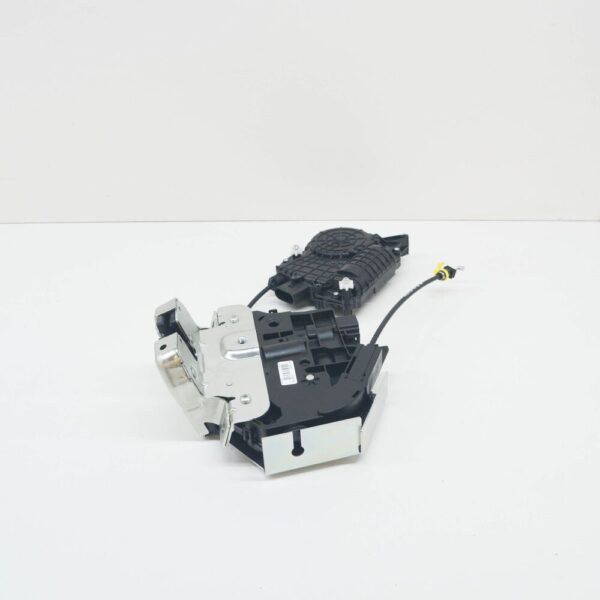 31276958 - NEW GENUINE VOLVO V70 MK3 Tailgate Lock 31276958
