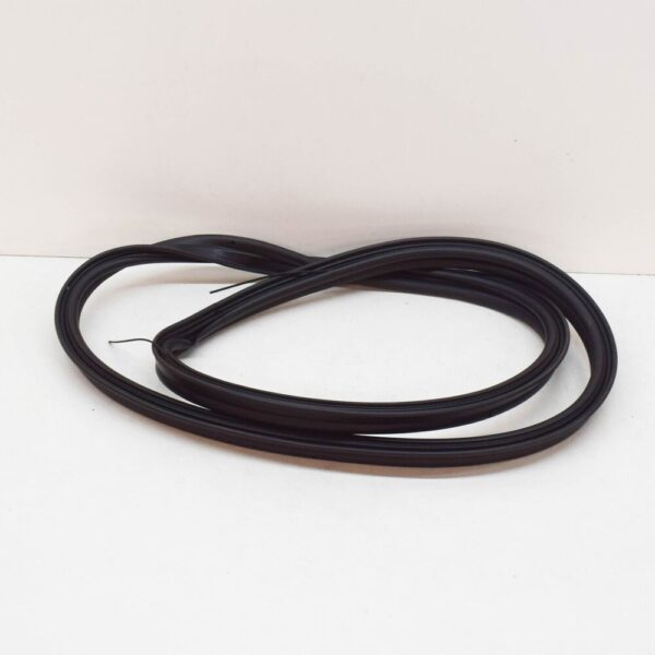 31278768 - Volvo C30 Rear Tailgate Boot Lid Seal 31278768 NEW GENUINE