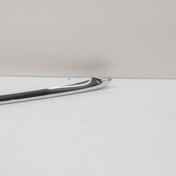 31290998 - Volvo XC60 MK1 Front Bumper Grid Chrome Moulding Trim 31290998 NEW GENUINE