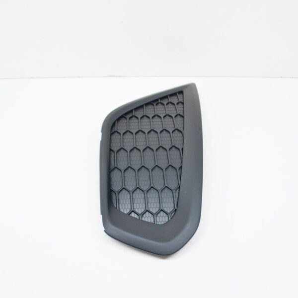 31298170 - Volvo C30 Front Bumper Right Cover 31298170 NEW GENUINE