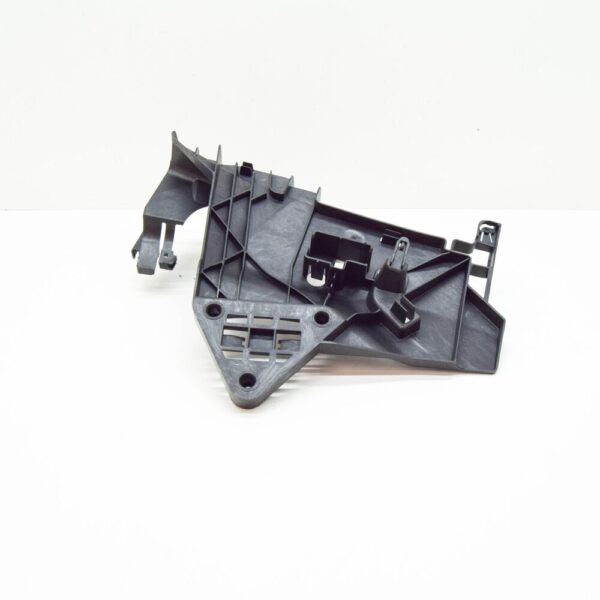31301170 - Volvo XC60 MK1 Front Right Door Lock Holder Bracket 31301170 NEW GENUINE