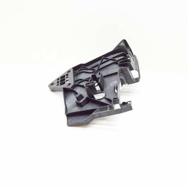 31301170 - Volvo XC60 MK1 Front Right Door Lock Holder Bracket 31301170 NEW GENUINE