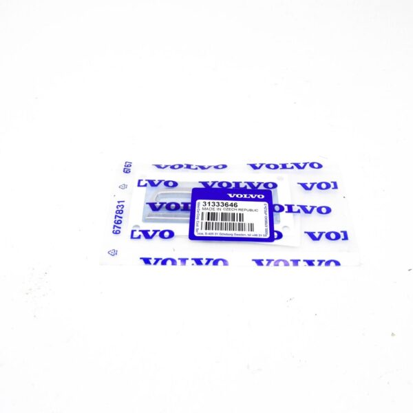 31333646 - Volvo XC90 MK1 tailgate D5 emblem 31333646, NEW, ORIGINAL