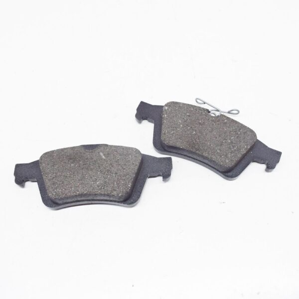31341327 - Volvo V40 rear axle brake lining set 31341327 NEW