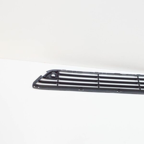 31347092 - VOLVO V40 Front Bumper Lower Grille 31347092 NEW GENUINE