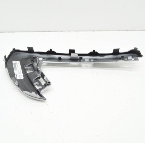 31353577 - Volvo XC70 MK2 Front Bumper Right Radiator Grill Bezel 31353577 NEW REAL