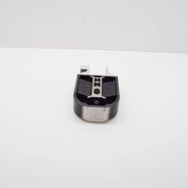 31359652 - Volvo V40 Hatchback Front Lower Engine Mounting 31359652 NEW GENUINE