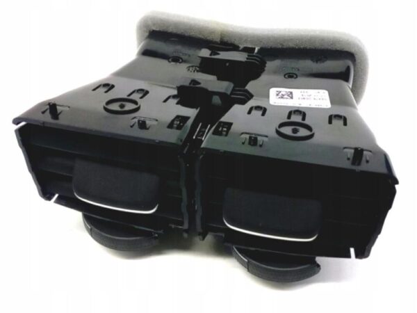 31365121 - Volvo XC90 MK2 Original Center Rear Air Outlet 31365121
