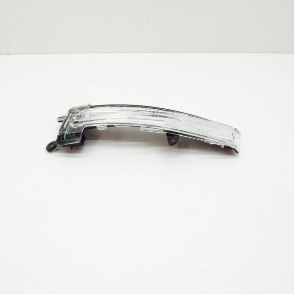 31371879 - Volvo XC60 Front Right Door Mirror Turn Signal Lamp 31371879 NEW GENUINE
