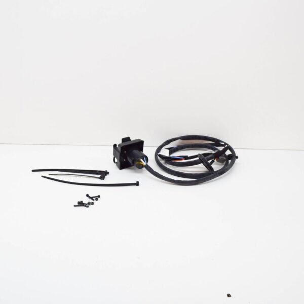 31373661 - Volvo XC90 MK2 Trailer Clutch Harness 31373661 NEW GENUINE