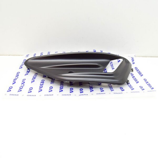 31383118 - Volvo XC60 Front Left Bumper Fog Light Cover 31383118 NEW GENUINE