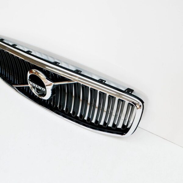 31383894 - VOLVO S90 MK2 UPPER RADIATOR GRILLE 31383894 NEW GENUINE