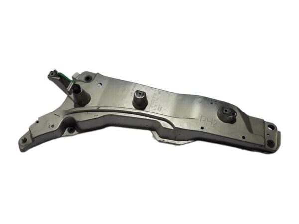 31391778 - Volvo XC90 MK2 Original RHD 31391778 Front Wing Mount Bracket