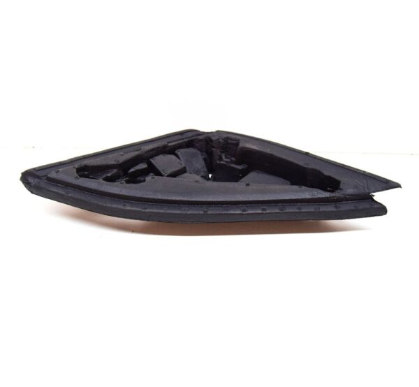 31402701 - VOLVO XC60 MK2 Front Right Door Mirror Seal 31402701 NEW OEM