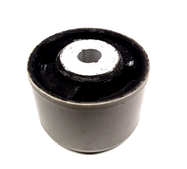 31437735 - Volvo V60 MK2 rear subframe, right socket 31437735, new original