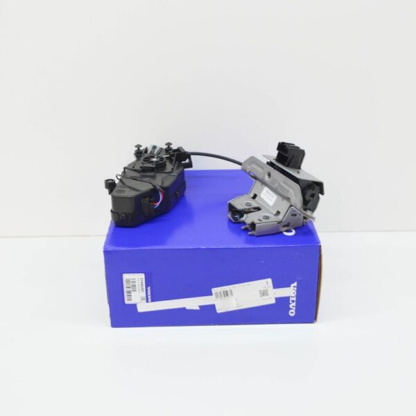 31440491 - VOLVO XC70 MK2 Rear Tailgate Boot Lid Lock 31440491 NEW GENUINE