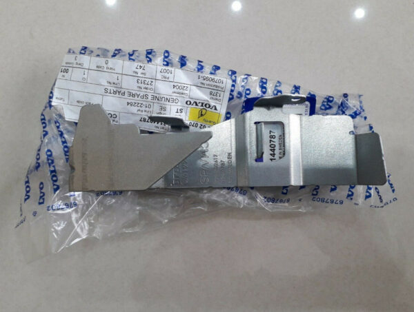 31440787 - Volvo XC90 MK2 door lock rod cover front left 31440787 NEW ORIGINAL