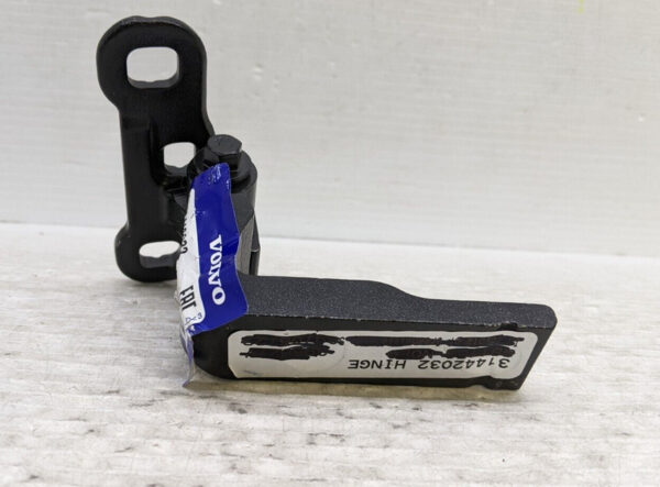 31442032 - Volvo XC60 MK2 door hinge front right top 31442032 NEW ORIGINAL