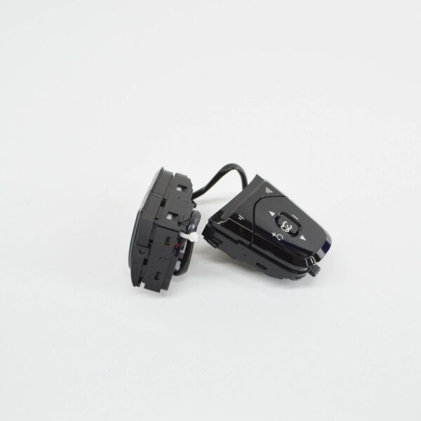 31443499 - Volvo XC90 MK2 Steering Wheel Switch 32266343 NEW GENUINE