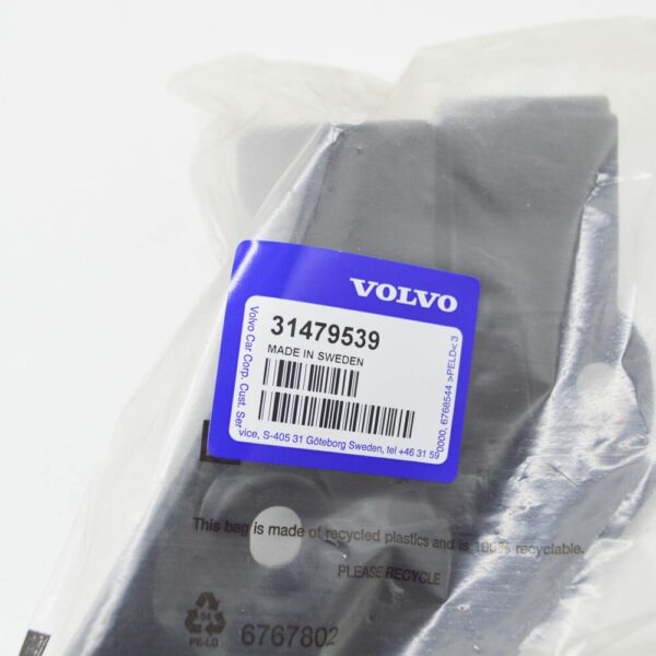 31479539 - Volvo XC40 Front Right Hood Hinge Cover 31479539 NEW GENUINE