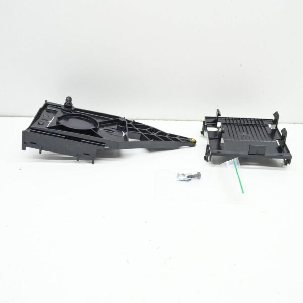 31650004 - VOLVO XC60 MK2 Liftgate Control Module Bracket 31650004 NEW GENUINE