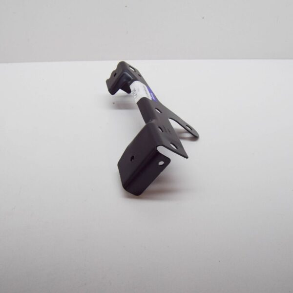 31651425 - Volvo XC40 Front Section Right Bracket 31651425 NEW GENUINE