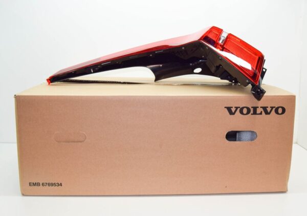 31655358 - Volvo XC60 MK2 Rear Left Taillight 31655358 NEW GENUINE