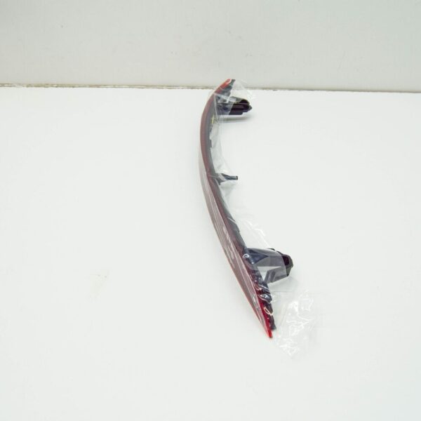 31656678 - Volvo XC60 MK2 Rear Right Bumper Reflector 316556678 NEW GENUINE